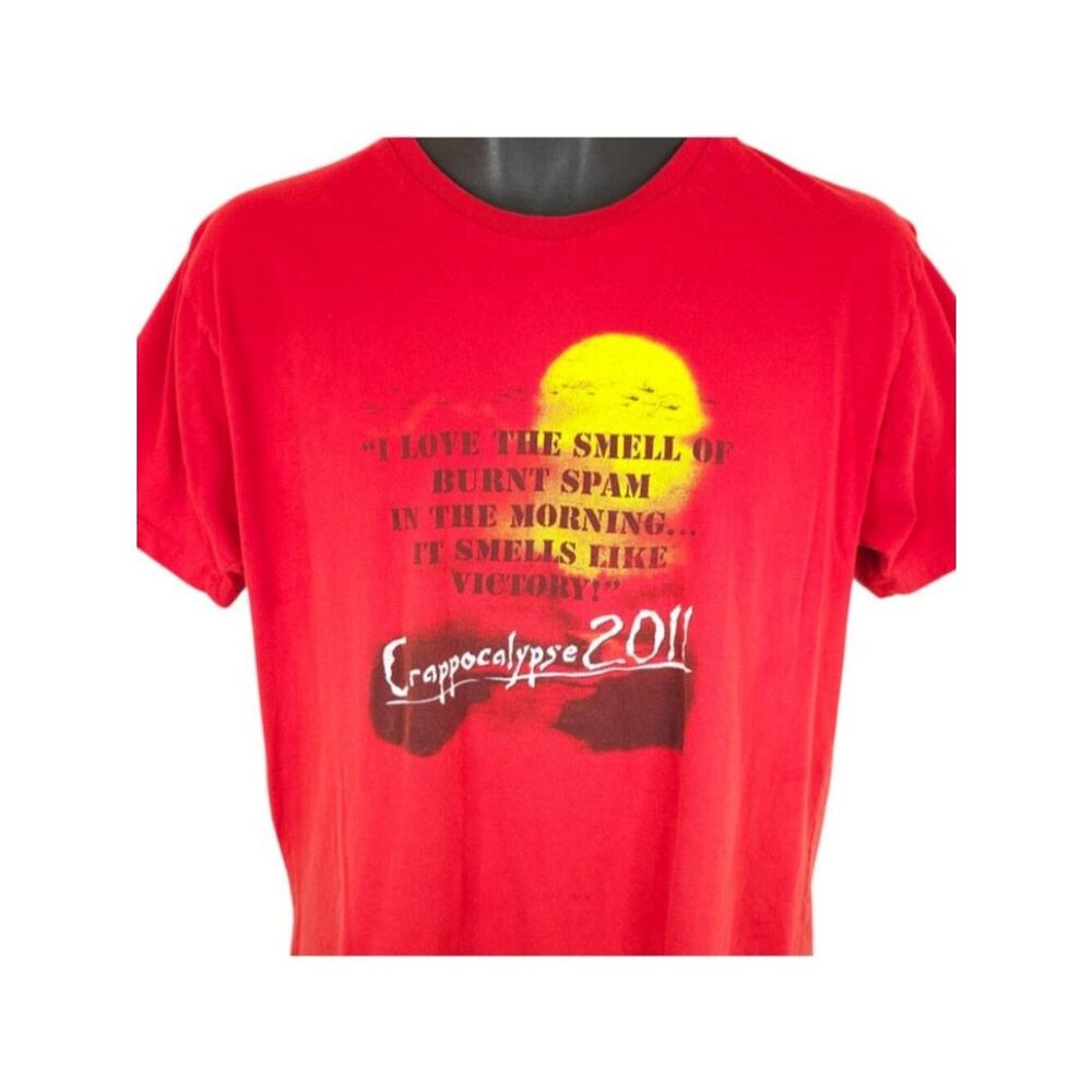 Crappocalypse 2011 T Shirt Mens Size Large Red Love The Smell Of Burnt Spam